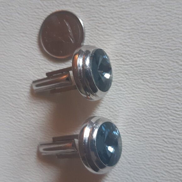 ⚡️BUY 3 for $55⚡️ Vintage Blue Rivoli Glass Silver Tone 1/2 Inch Cuff Links - Picture 7 of 10